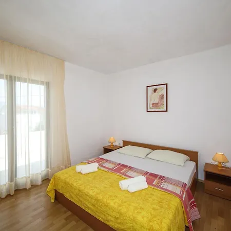Seaside House Slatine, Ciovo - 22643 Tatil Evi *